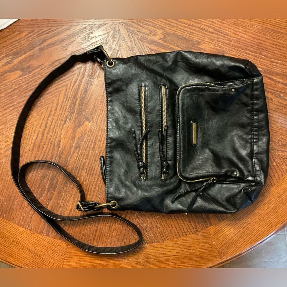 Stone & Company Gold Hardware Durable Leather Look Multi Zipper Crossbody Bag! - Picture 10 of 16